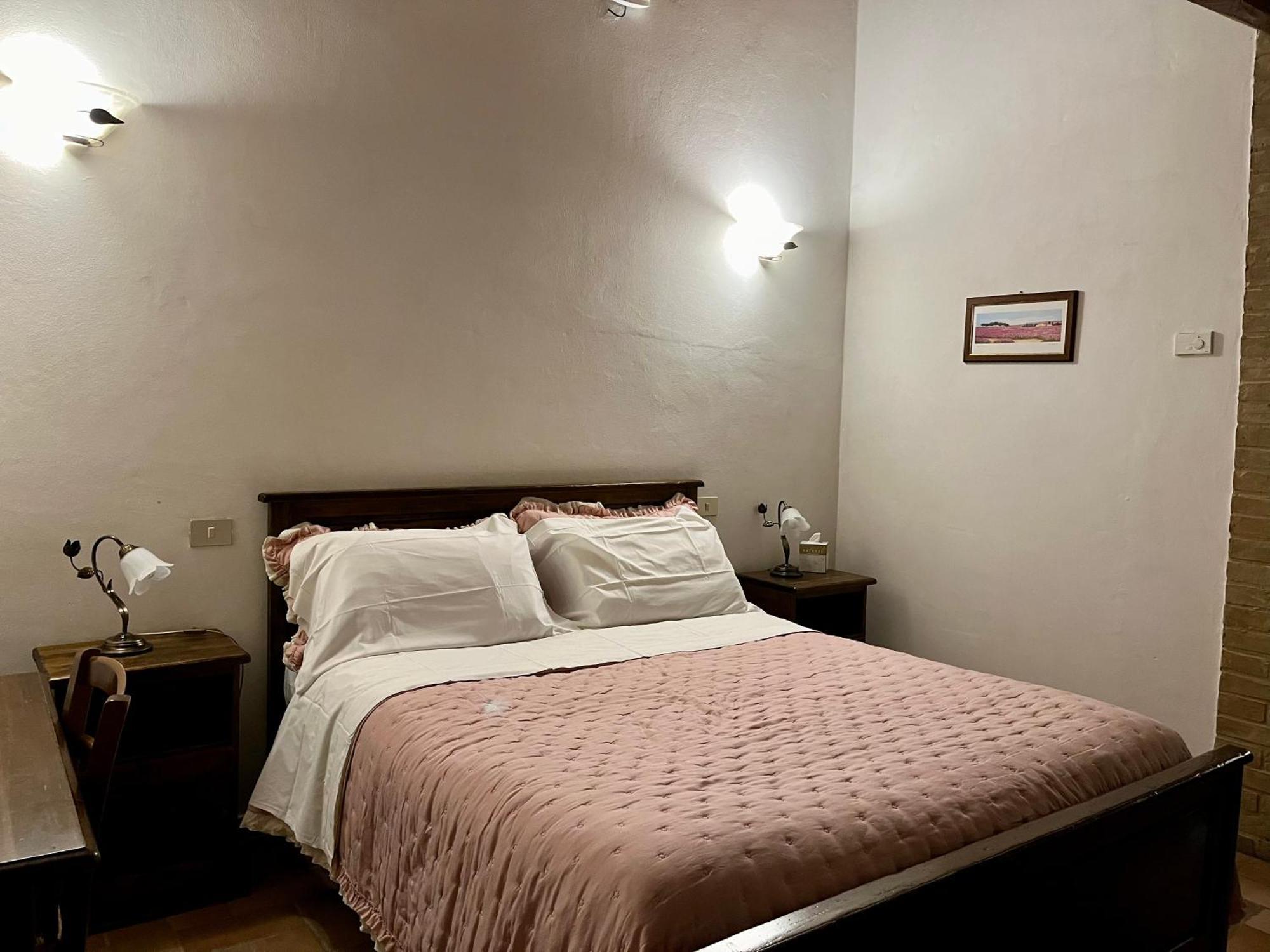 Agriturismo Le Querciole In Val D'Orcia Bagno Vignoni Rum bild
