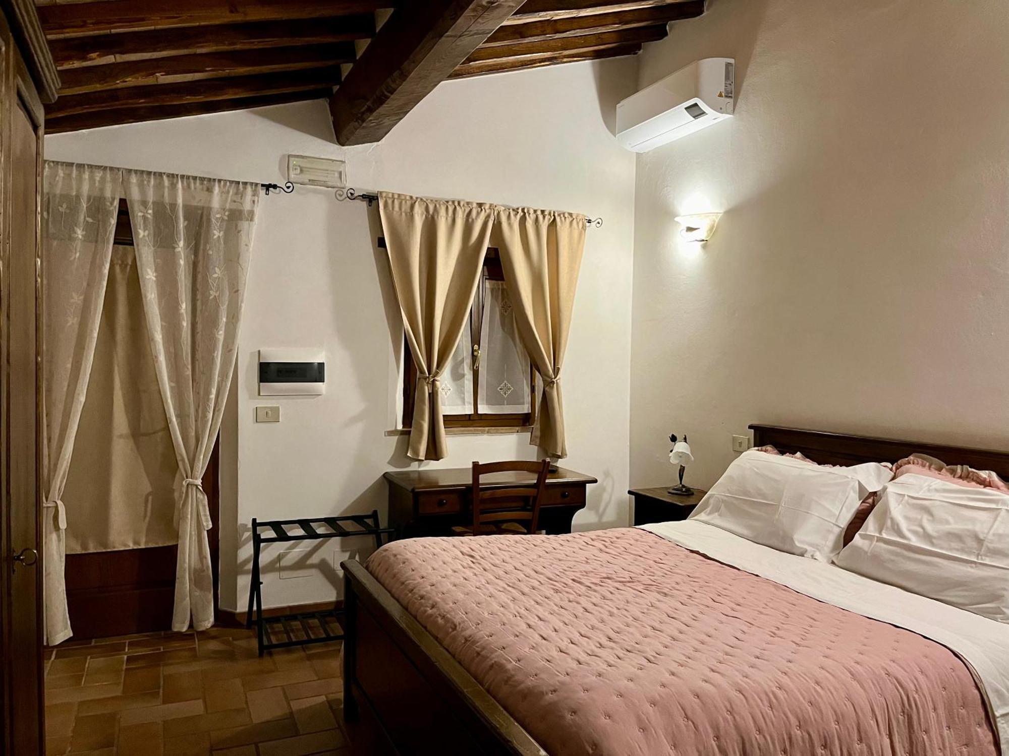 Agriturismo Le Querciole In Val D'Orcia Bagno Vignoni Rum bild